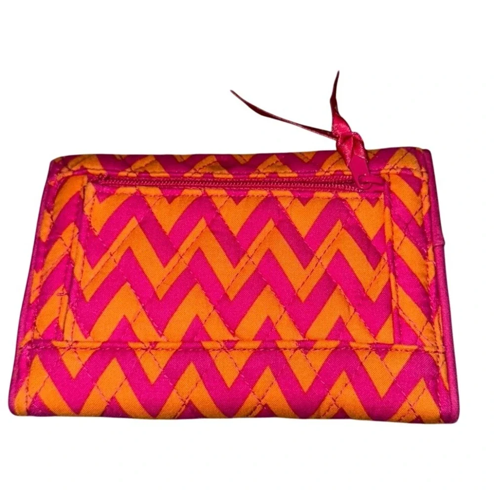 Vera Bradley Wallet Pink Orange‎ Chevron Quilted Trifold Clutch Purse